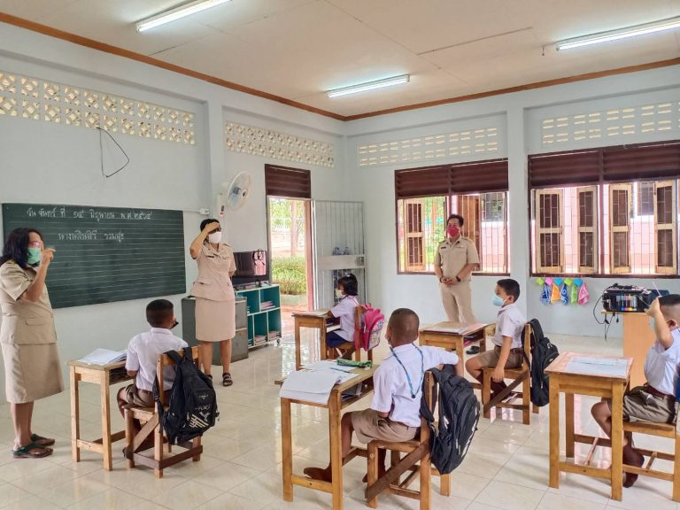 โรงเรียนบ้านหนองโพธิ์ การนิเทศ ติดตาม การจัดการเรียนการสอนในช่วงสถานการณ์การเเพร่ระบาดเชื้อไวรัสโคโรนา 2019 (COVID-19)